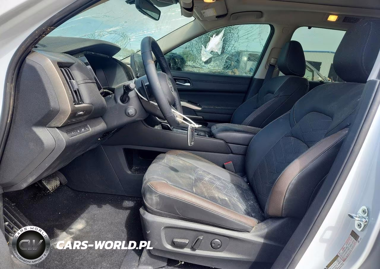 2025 Nissan Pathfinder Platinum VIN:5N1DR3DJ3SC308787 - 7