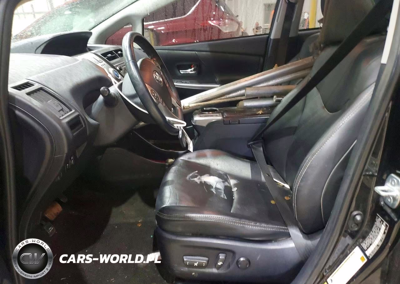 2017 Toyota Prius V Four VIN:JTDZN3EU9HJ060144 - 7