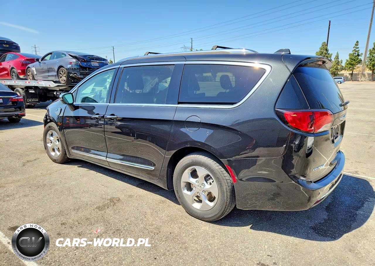 2018 Chrysler Pacifica Hybrid Limited VIN:2C4RC1N71JR356314 - 2