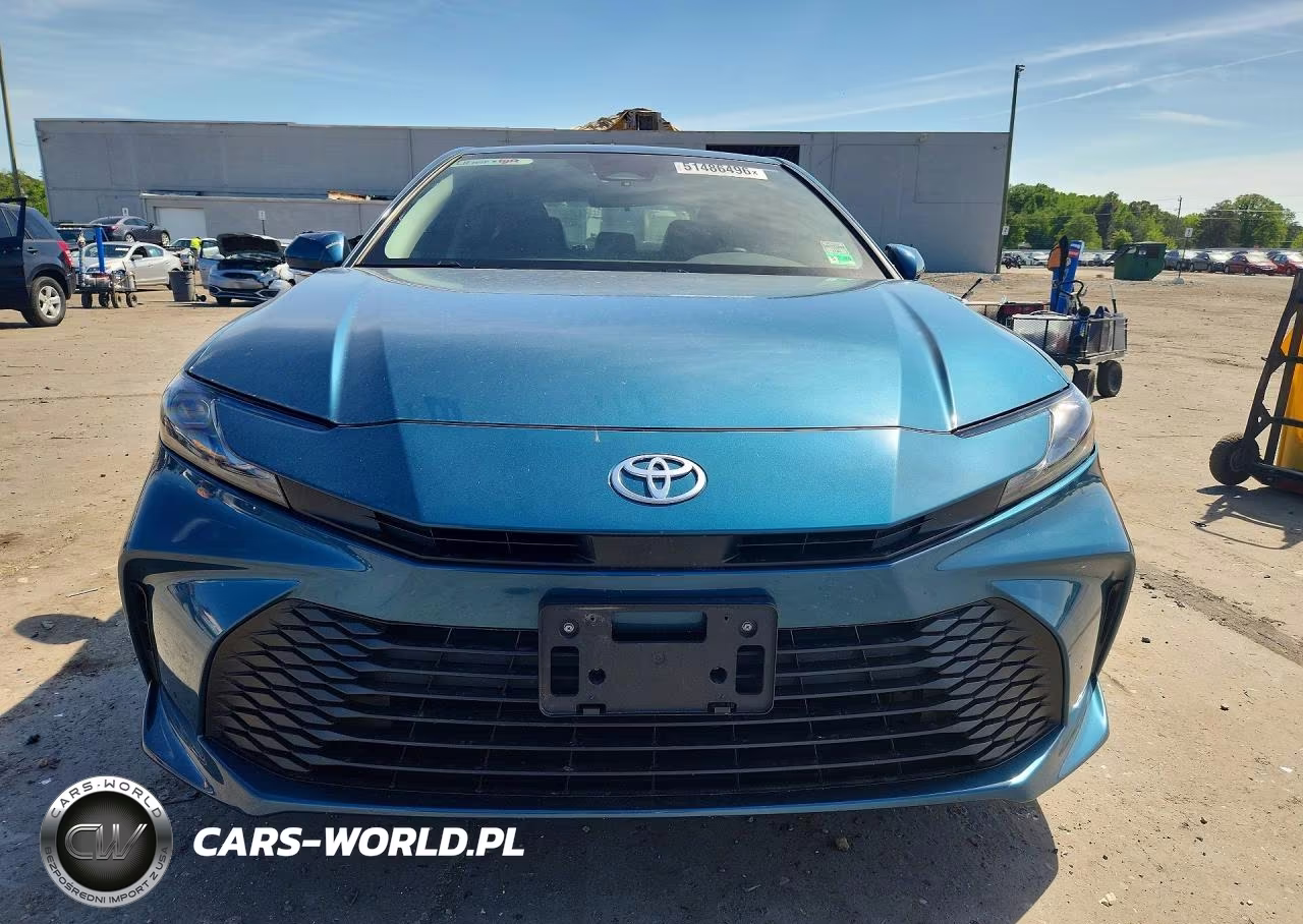 2025 Toyota Camry Le VIN:4T1DAACK9SU152755 - 5