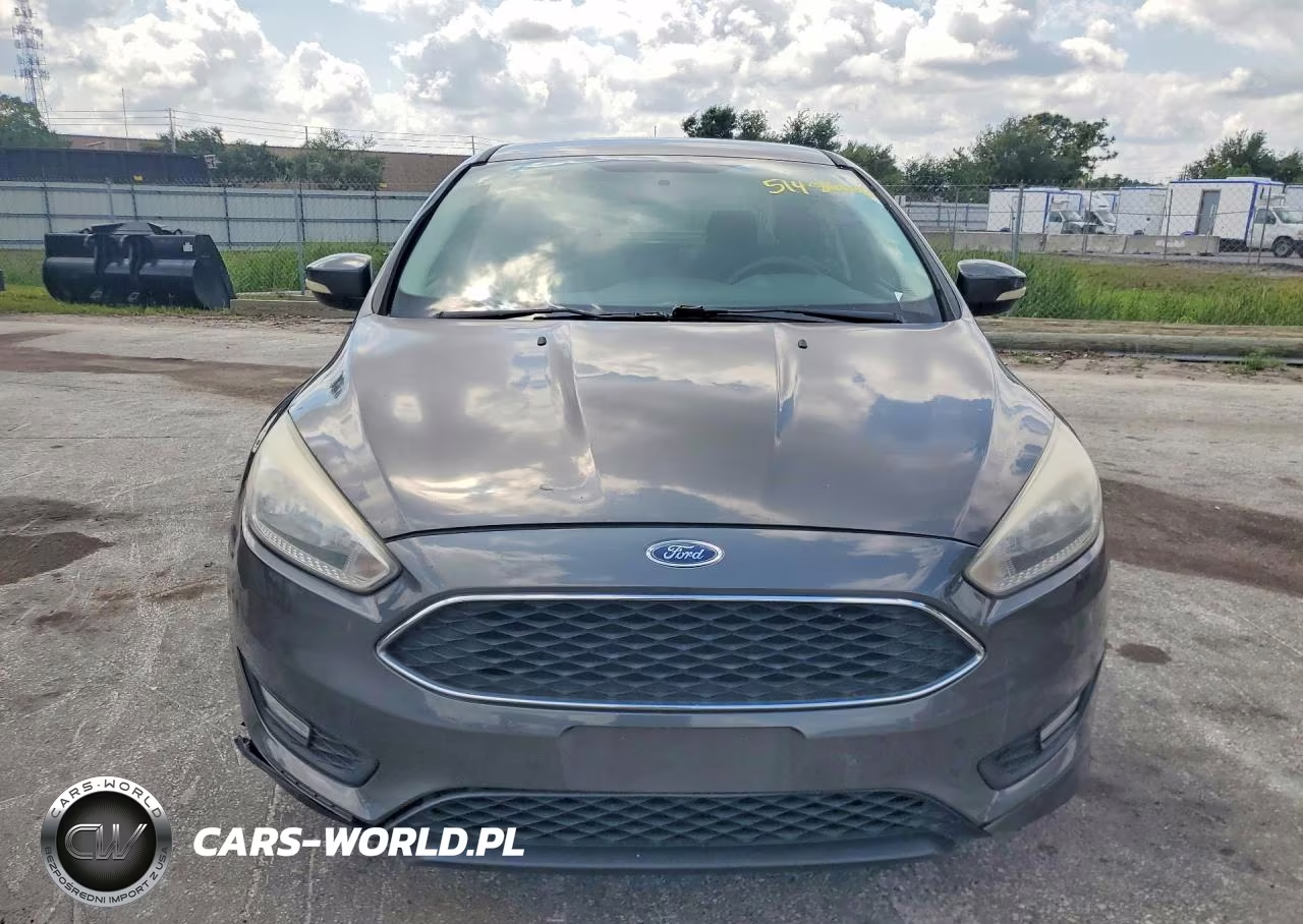 2015 Ford Focus Se VIN:1FADP3F22FL385307 - 5