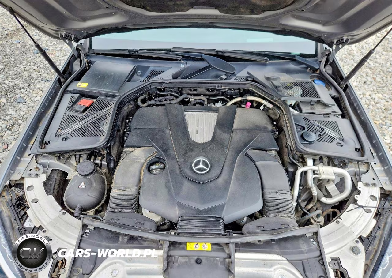 2015 Mercedes-Benz C 400 4Matic VIN:55SWF6GB2FU041211 - 11