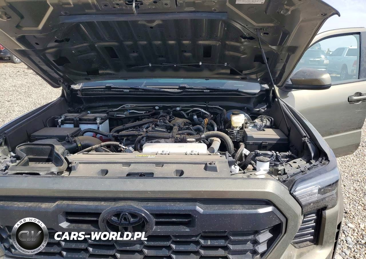 2025 Toyota Tacoma Trd Sport VIN:3TMKB5FN2SM052670 - 11