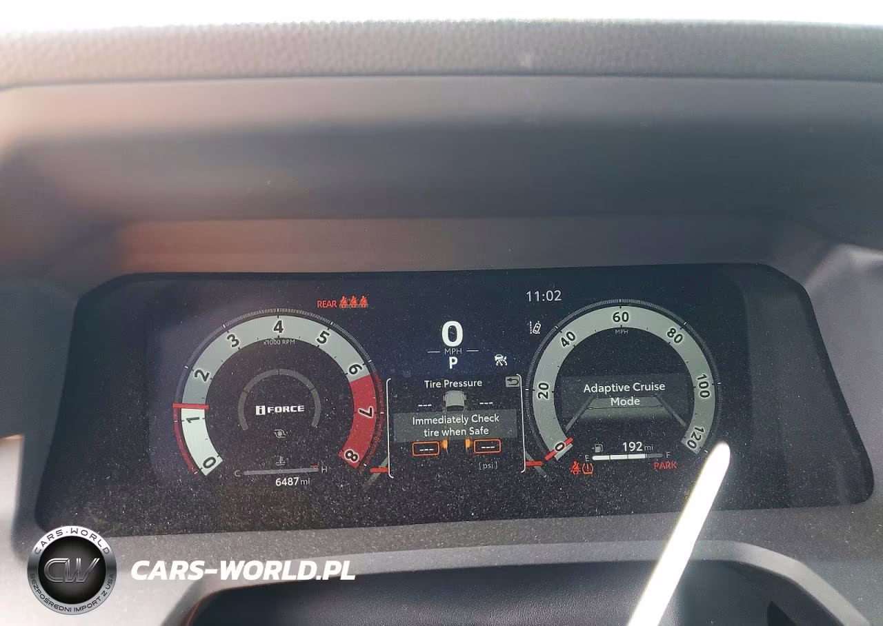 2025 Toyota Tacoma Trd Sport VIN:3TMKB5FN2SM052670 - 9