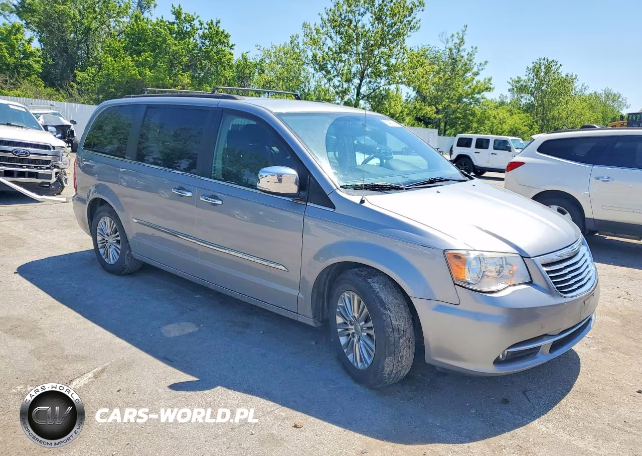 2015 Chrysler Town & Country Touring L VIN:2C4RC1CG6FR577630 - 4