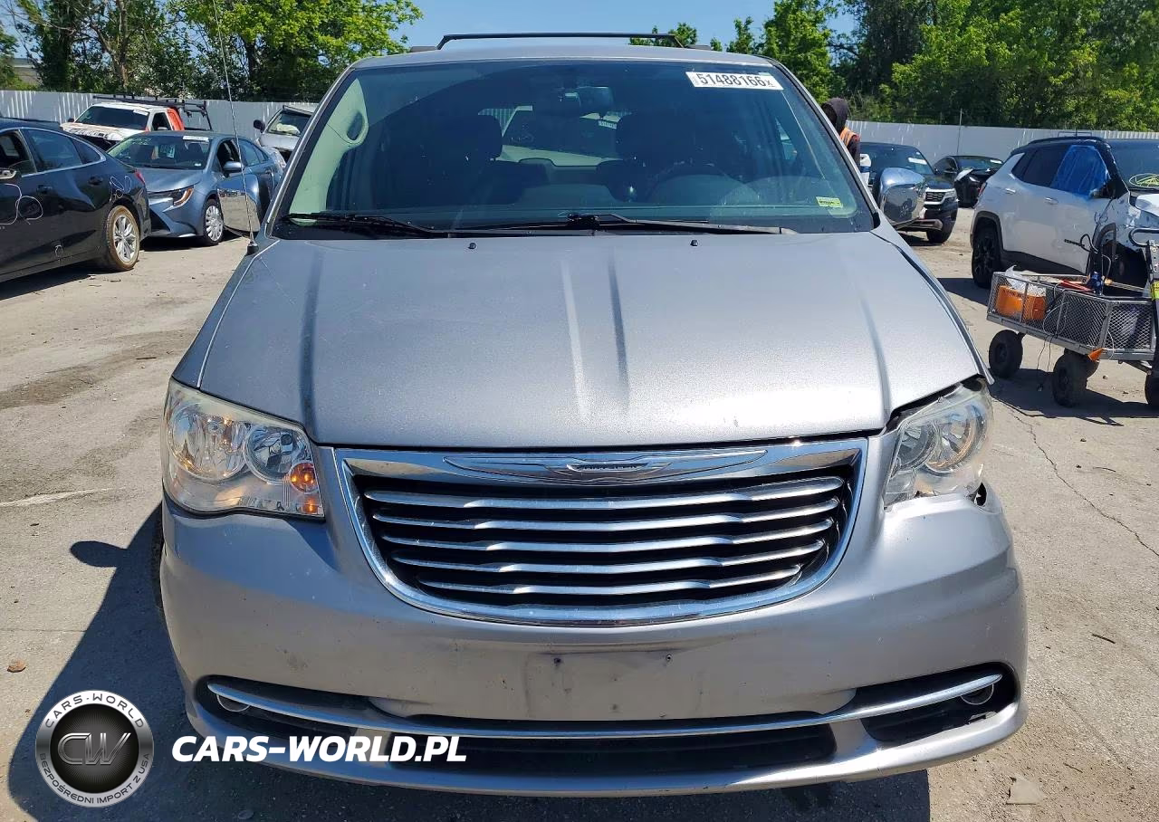 2015 Chrysler Town & Country Touring L VIN:2C4RC1CG6FR577630 - 5