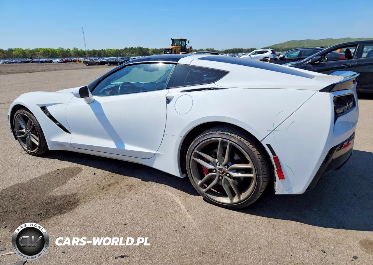 2015 Chevrolet Corvette Stingray 2Lt VIN:1G1YD2D77F5103253 - 2