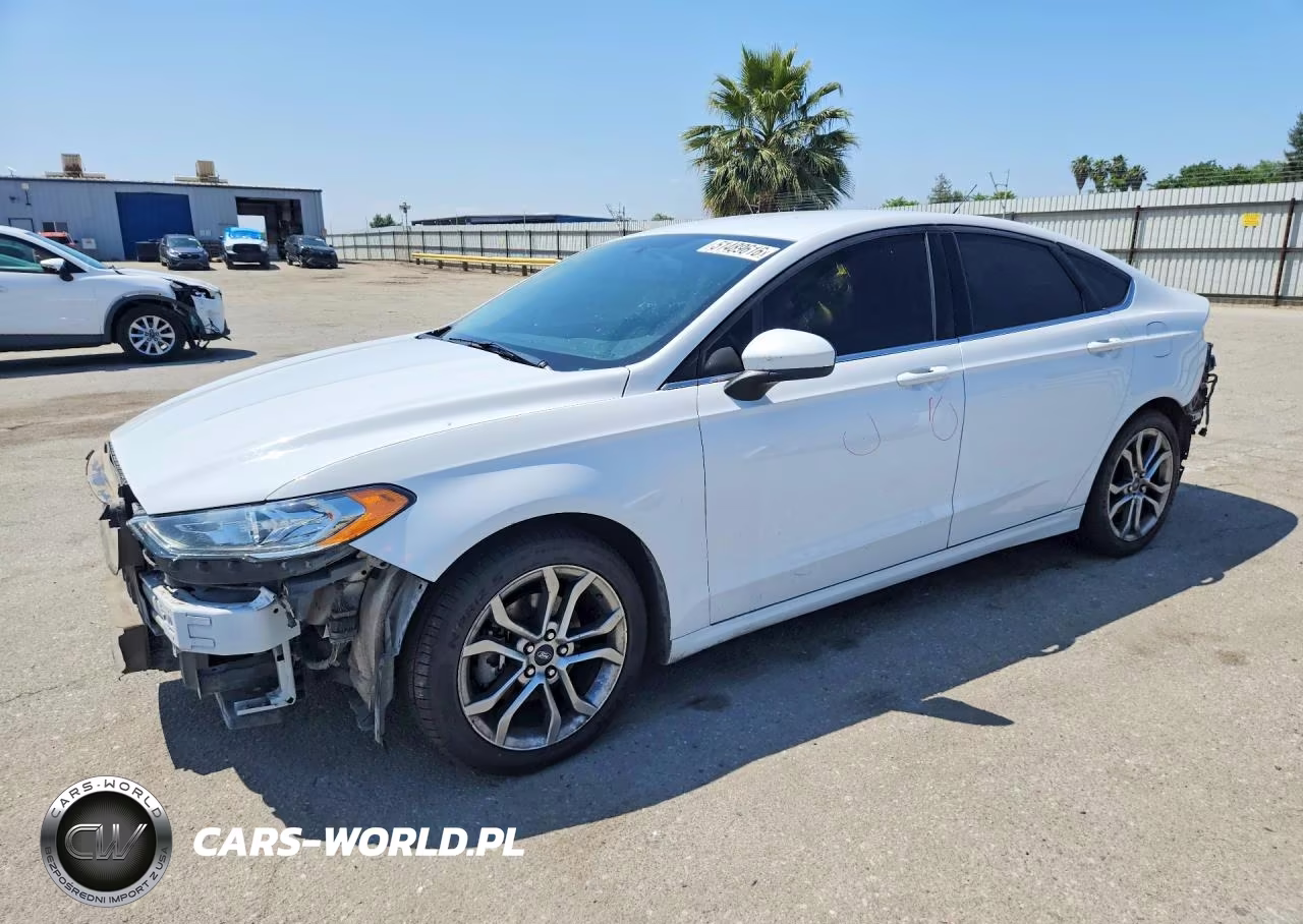 2017 Ford Fusion Se – zdjęcie 1 z 13