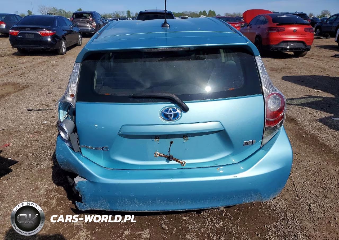 2013 Toyota Prius C Four VIN:JTDKDTB33D1051076 - 6