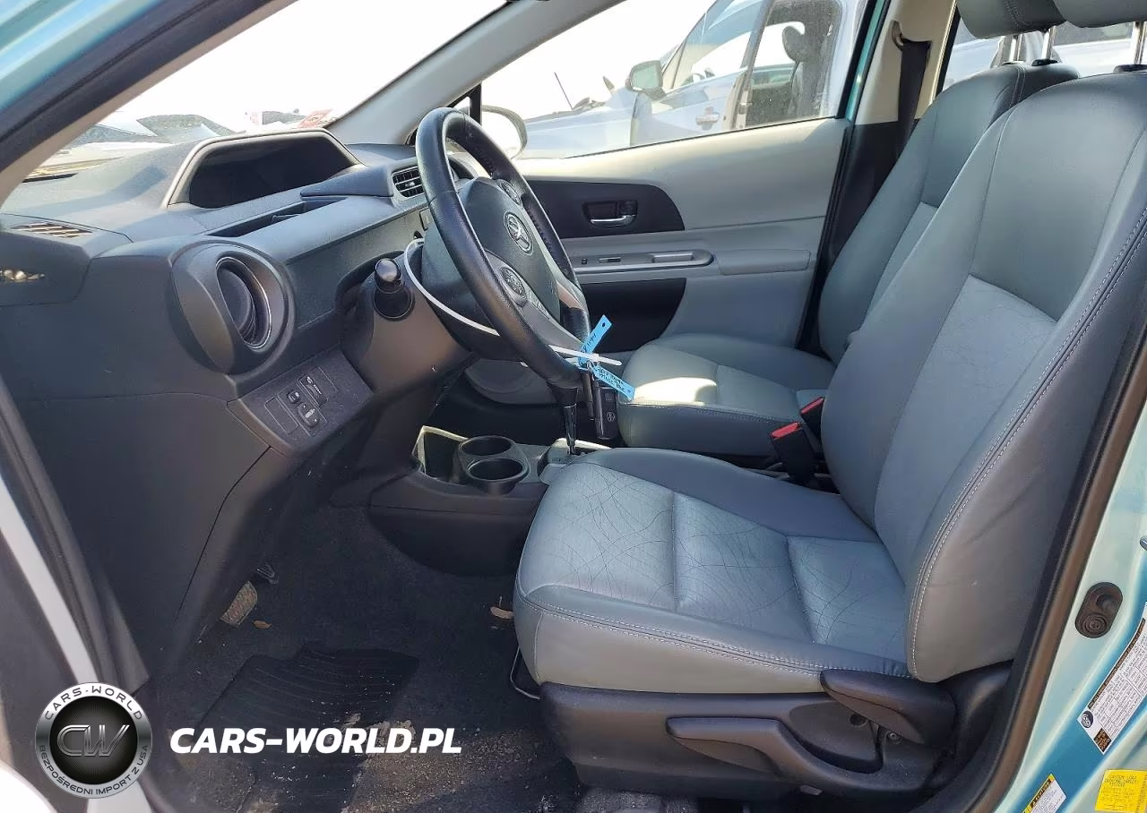 2013 Toyota Prius C Four VIN:JTDKDTB33D1051076 - 7