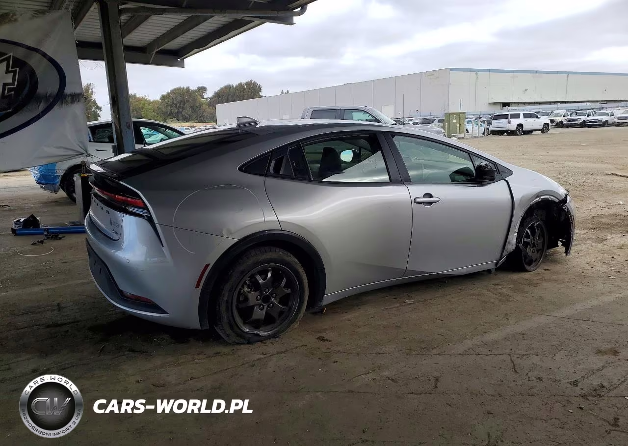 2024 Toyota Prius Le VIN:JTDACAAU7R3019305 - 3