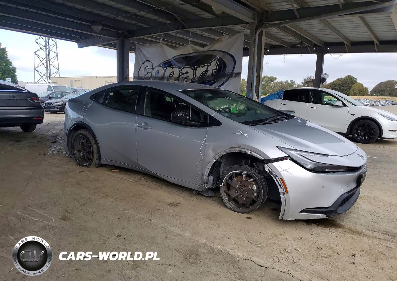 2024 Toyota Prius Le VIN:JTDACAAU7R3019305 - 4