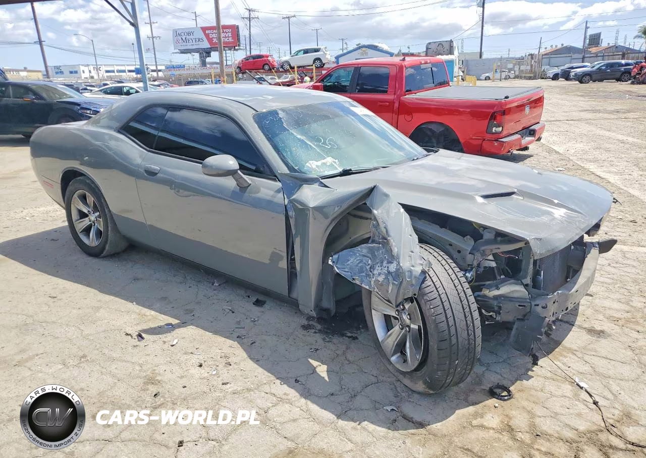 2017 Dodge Challenger Sxt VIN:2C3CDZAG4HH629175 - 4