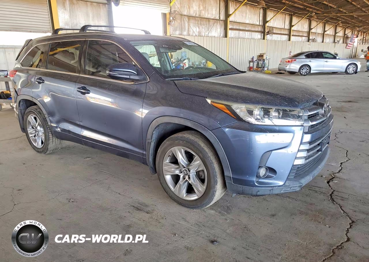 2018 Toyota Highlander Limited VIN:5TDYZRFH3JS275466 - 4