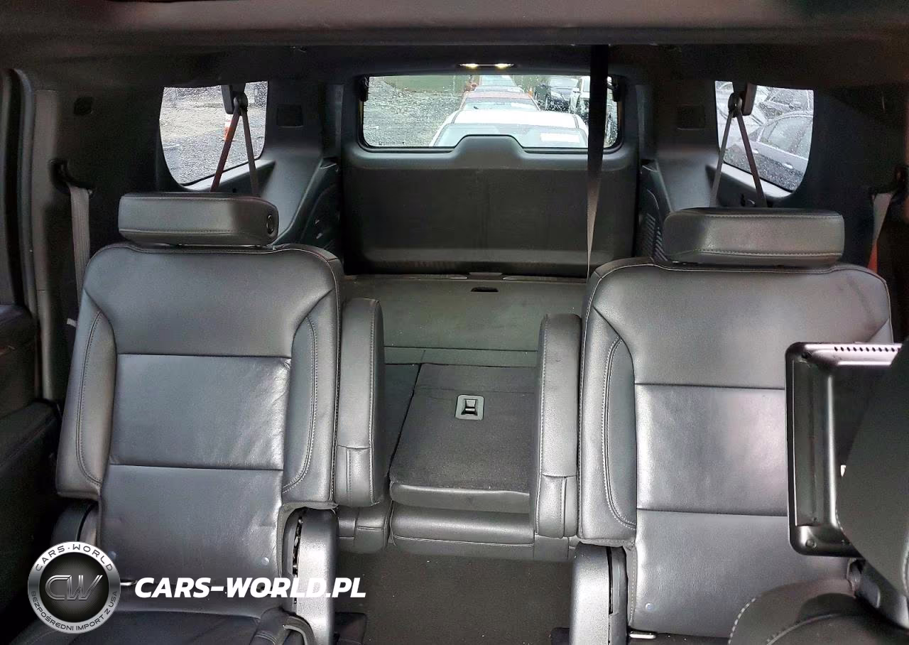 2021 Chevrolet Suburban K1500 Z71 VIN:1GNSKDKD6MR406786 - 10