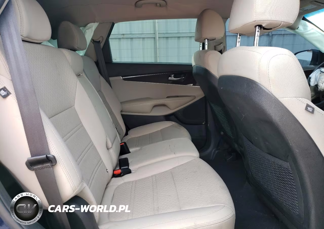 2018 Kia Sorento Lx V6 VIN:5XYPGDA52JG413643 - 11