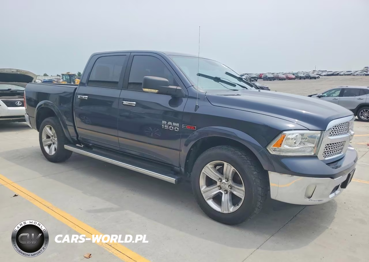 2015 Ram 1500 Laramie VIN:1C6RR7NM5FS556388 - 4