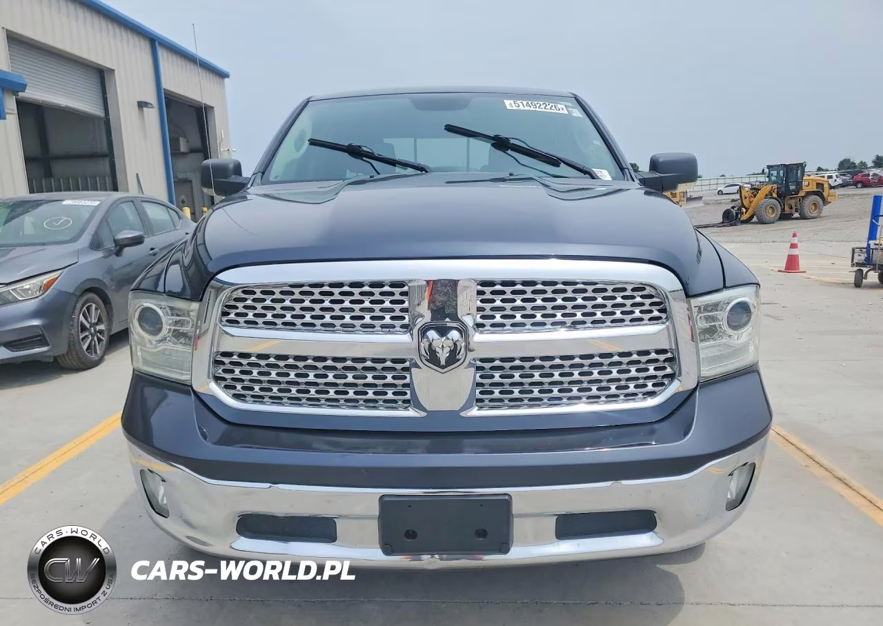 2015 Ram 1500 Laramie VIN:1C6RR7NM5FS556388 - 5
