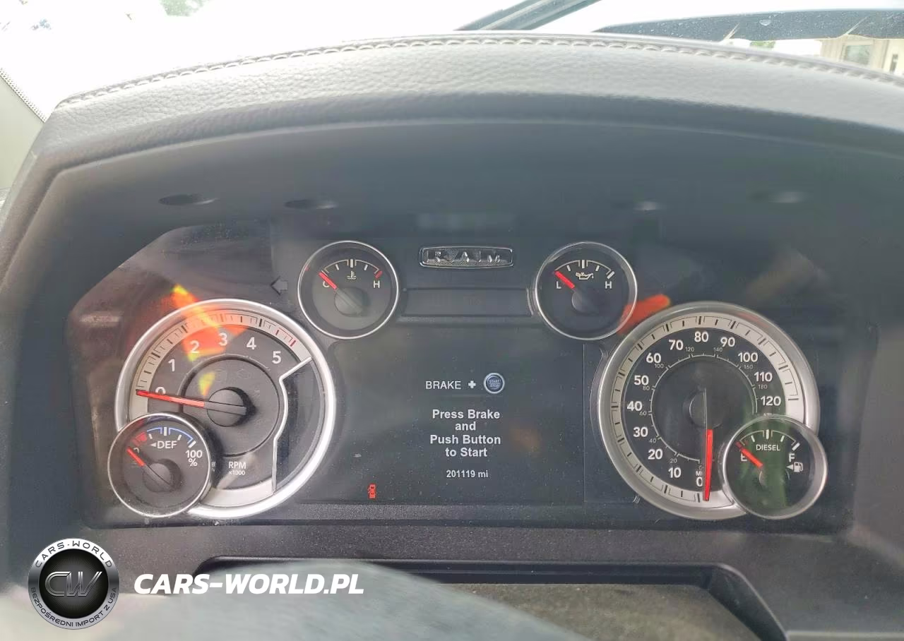 2015 Ram 1500 Laramie VIN:1C6RR7NM5FS556388 - 9