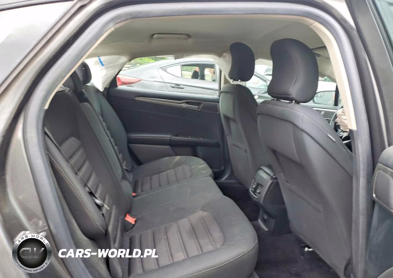 2017 Ford Fusion Se VIN:3FA6P0H72HR103493 - 10