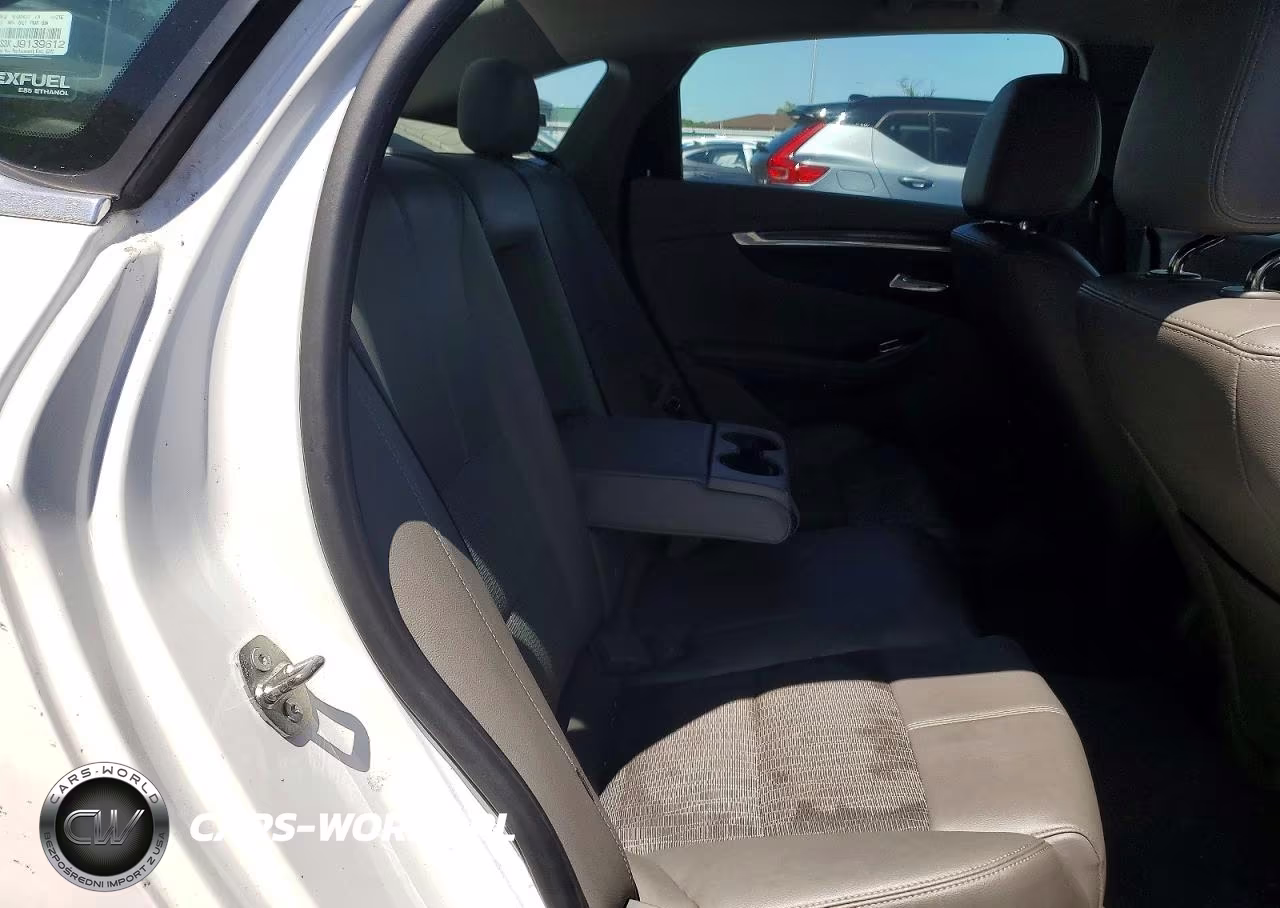 2018 Chevrolet Impala Lt VIN:2G1105S3XJ9139612 - 10