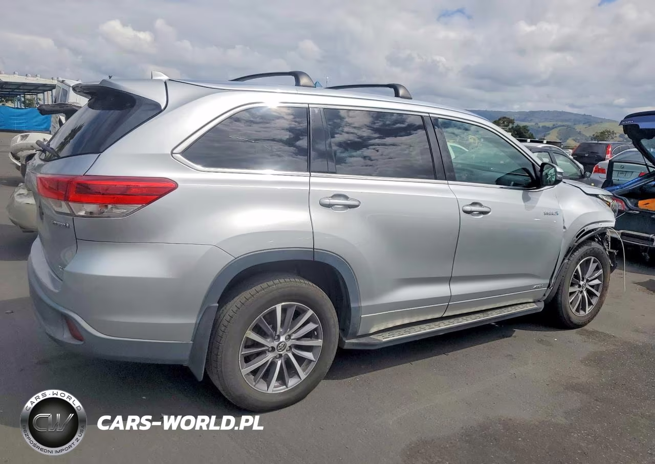 2018 Toyota Highlander Hybrid Xle VIN:5TDJGRFH4JS041716 - 3