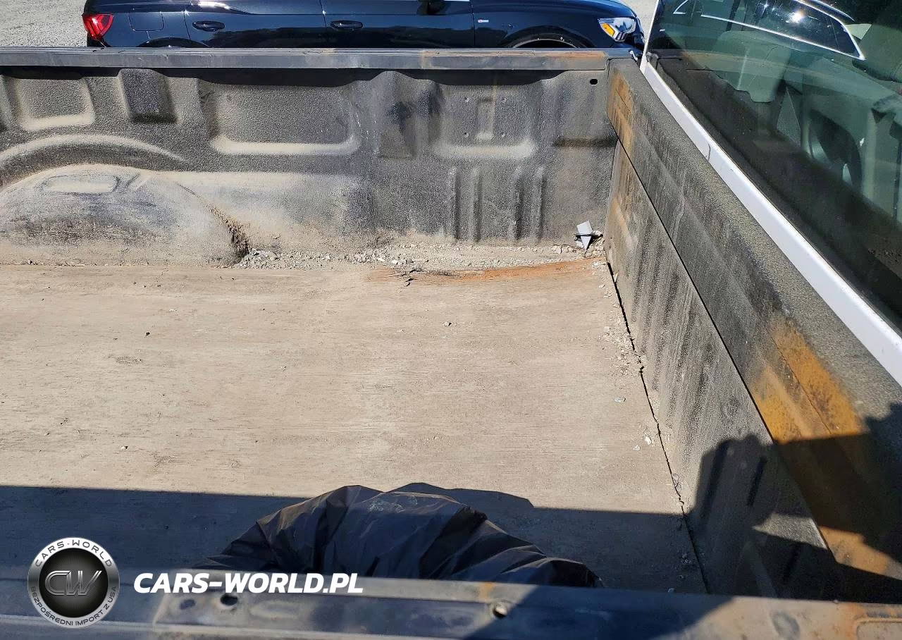 2019 Ford F150 VIN:1FTMF1CP7KKC51989 - 10