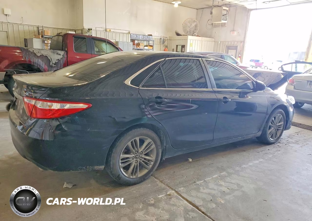 2017 Toyota Camry Se VIN:4T1BF1FK6HU694523 - 3
