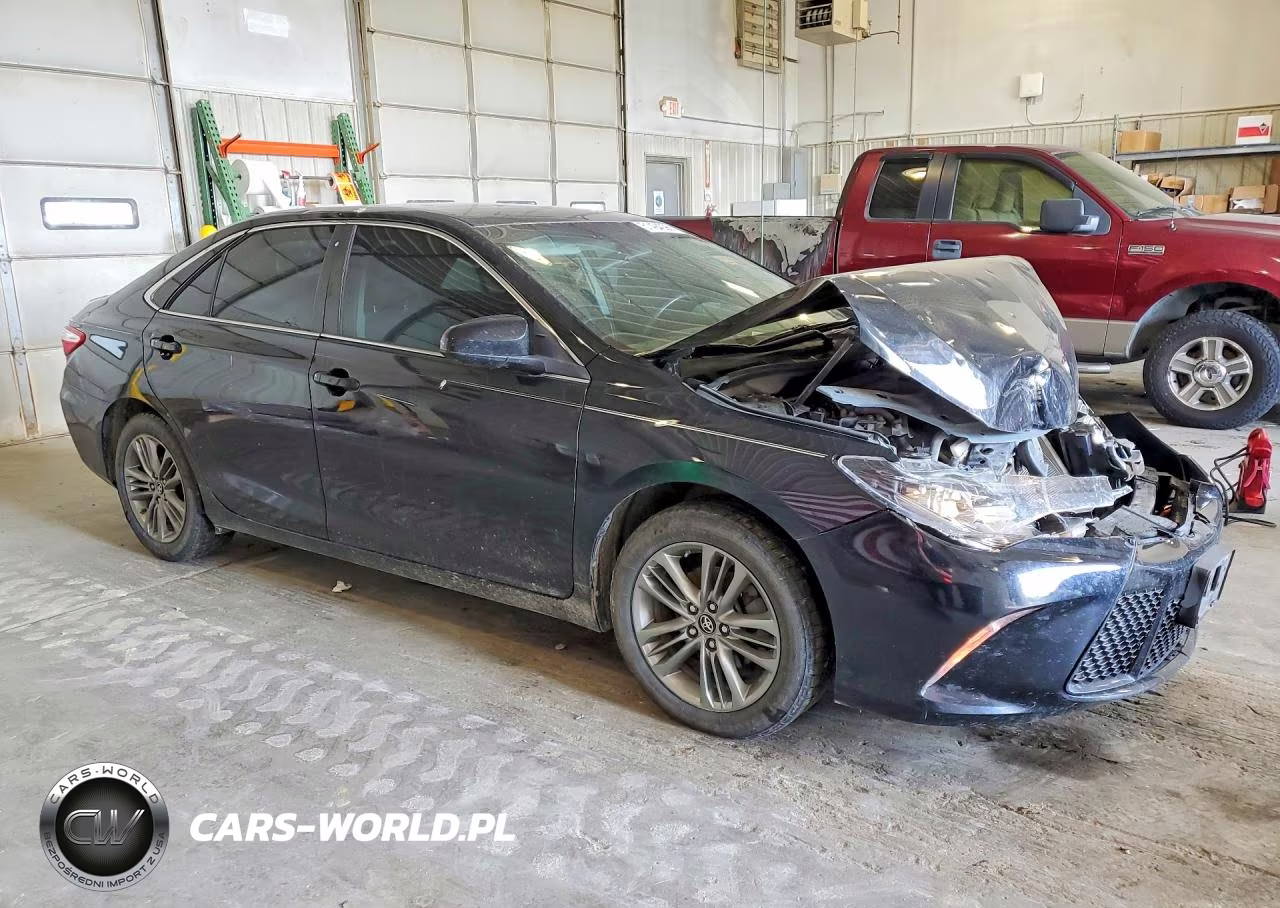 2017 Toyota Camry Se VIN:4T1BF1FK6HU694523 - 4