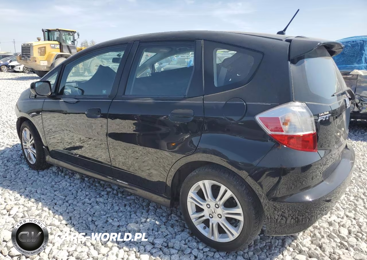 2011 Honda Fit VIN:JHMGE8H53BS010574 - 2