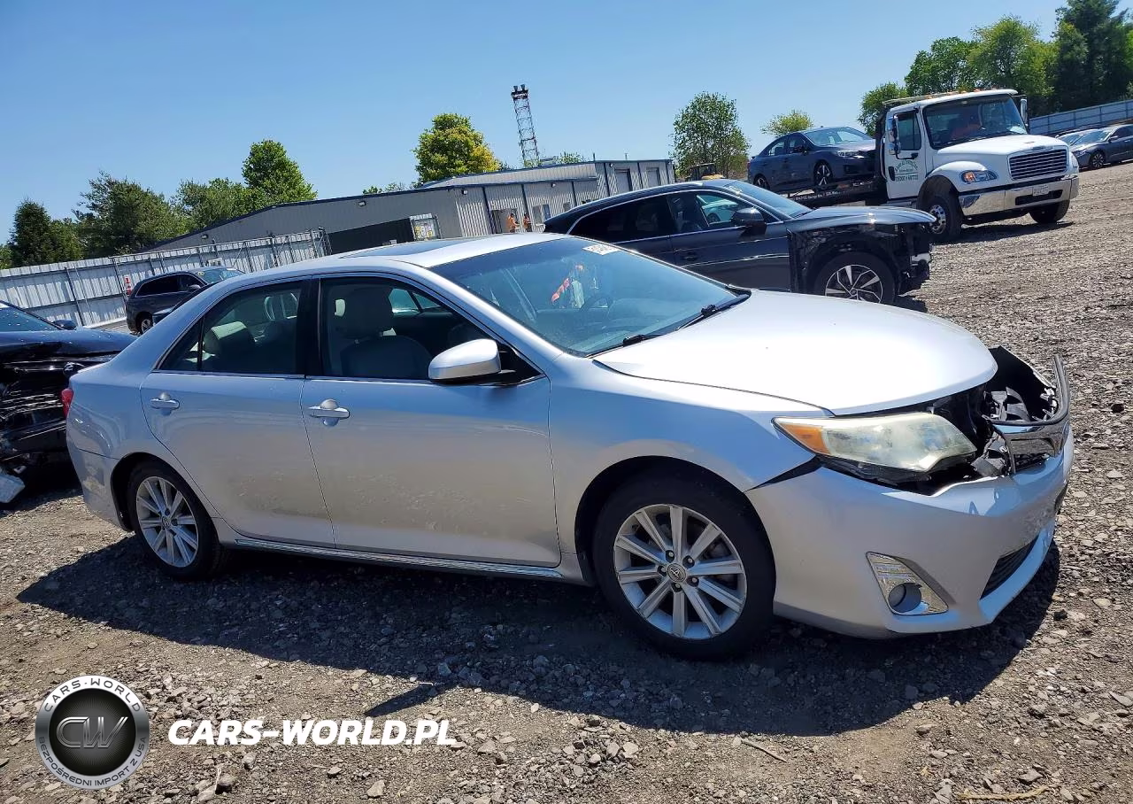 2013 Toyota Camry Xle V6 VIN:4T1BK1FK3DU022098 - 4