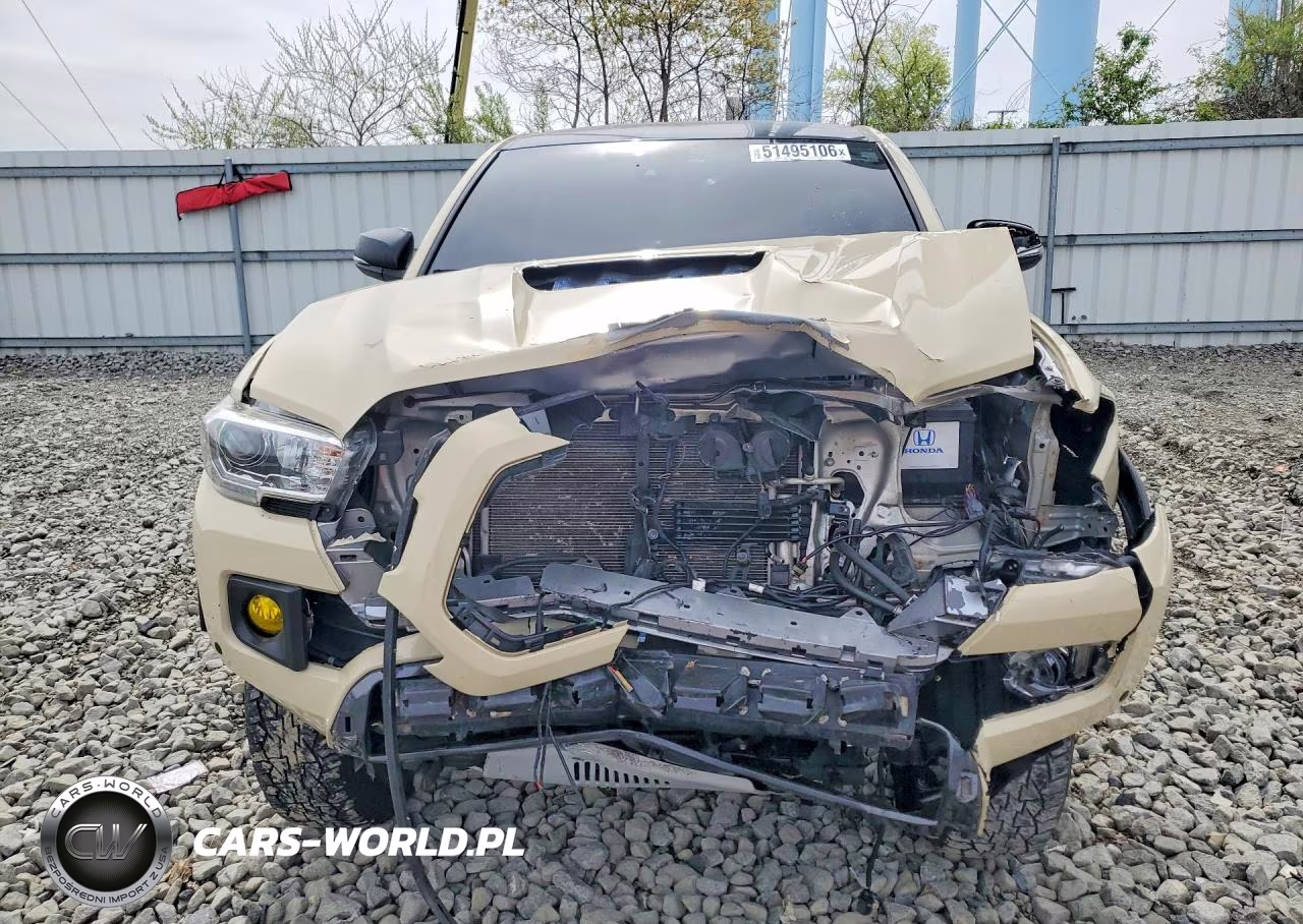 2018 Toyota Tacoma Trd Off-Road VIN:5TFCZ5AN0JX126488 - 5