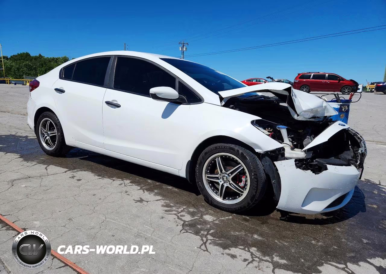 2017 Kia Forte Lx VIN:3KPFK4A71HE074490 - 4
