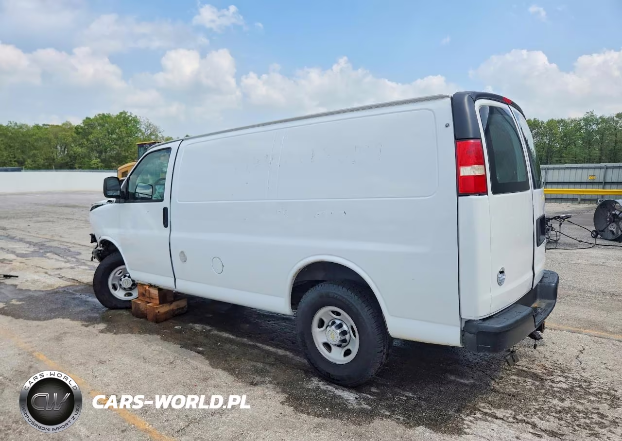 2011 Chevrolet Express G2500 VIN:1GCWGFCG3B1128733 - 2