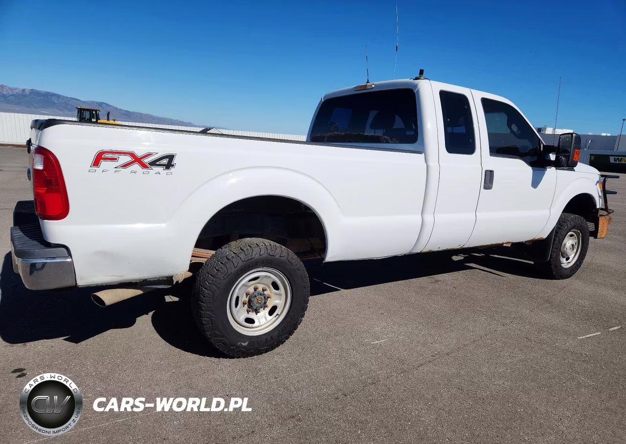 2015 Ford F250 Super Duty VIN:1FT7X2B64FEA76534 - 3