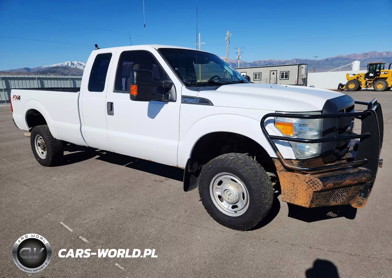 2015 Ford F250 Super Duty VIN:1FT7X2B64FEA76534 - 4