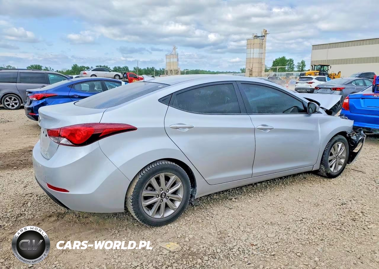 2014 Hyundai Elantra Se VIN:5NPDH4AE7EH515597 - 3