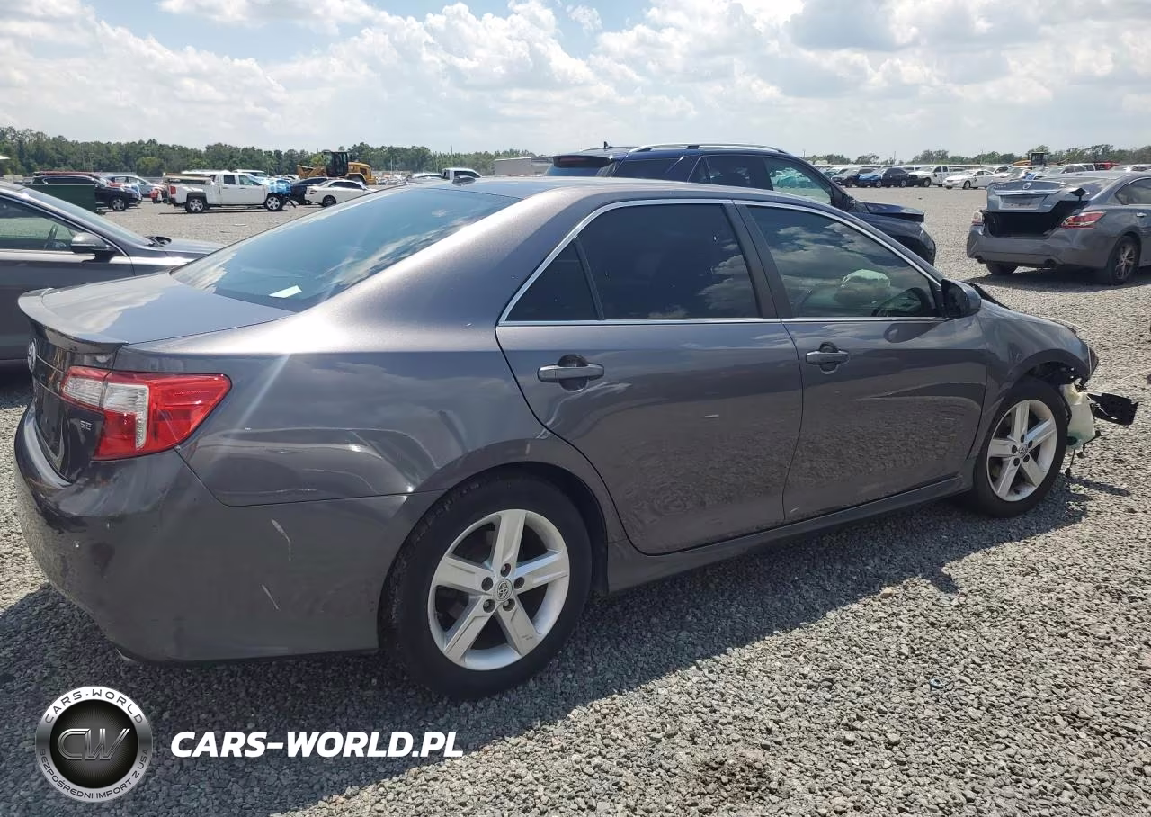 2014 Toyota Camry Se VIN:4T1BF1FK5EU408043 - 3