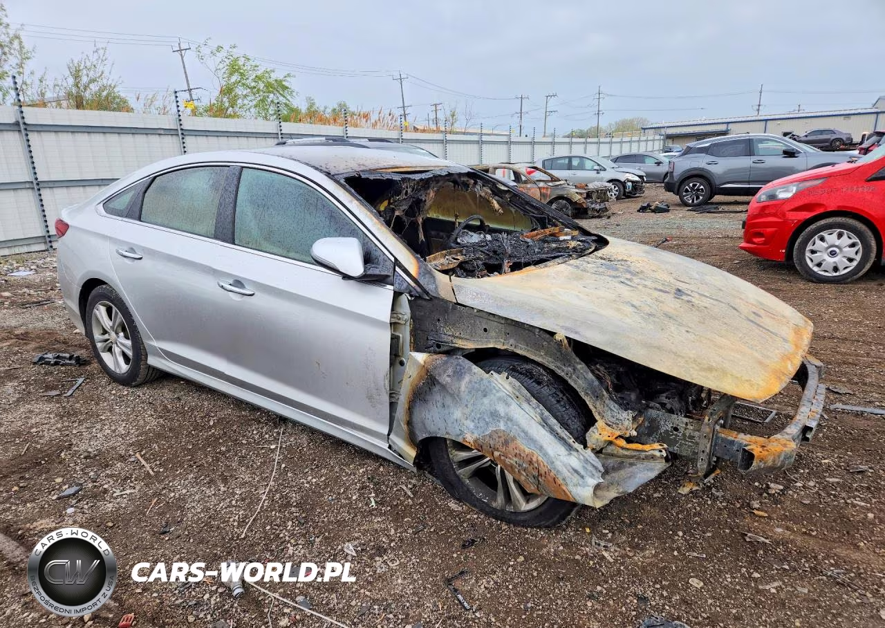 2018 Hyundai Sonata Sel VIN:5NPE34AF0JH639071 - 4