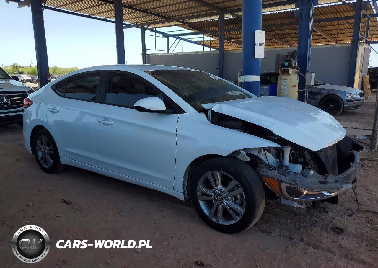 2018 Hyundai Elantra Value Edition VIN:5NPD84LF2JH319602 - 4