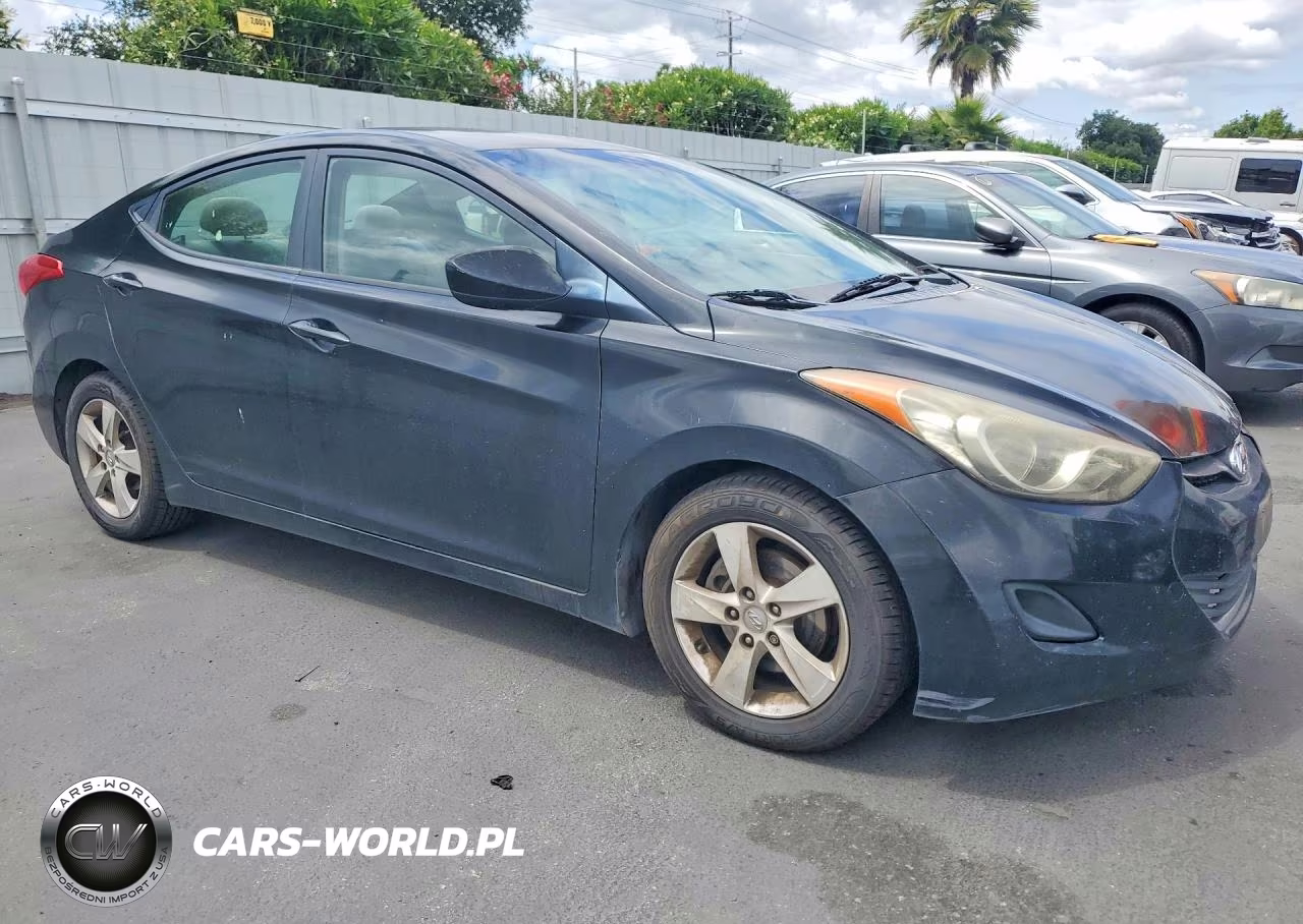 2011 Hyundai Elantra Gls VIN:5NPDH4AE4BH000505 - 4