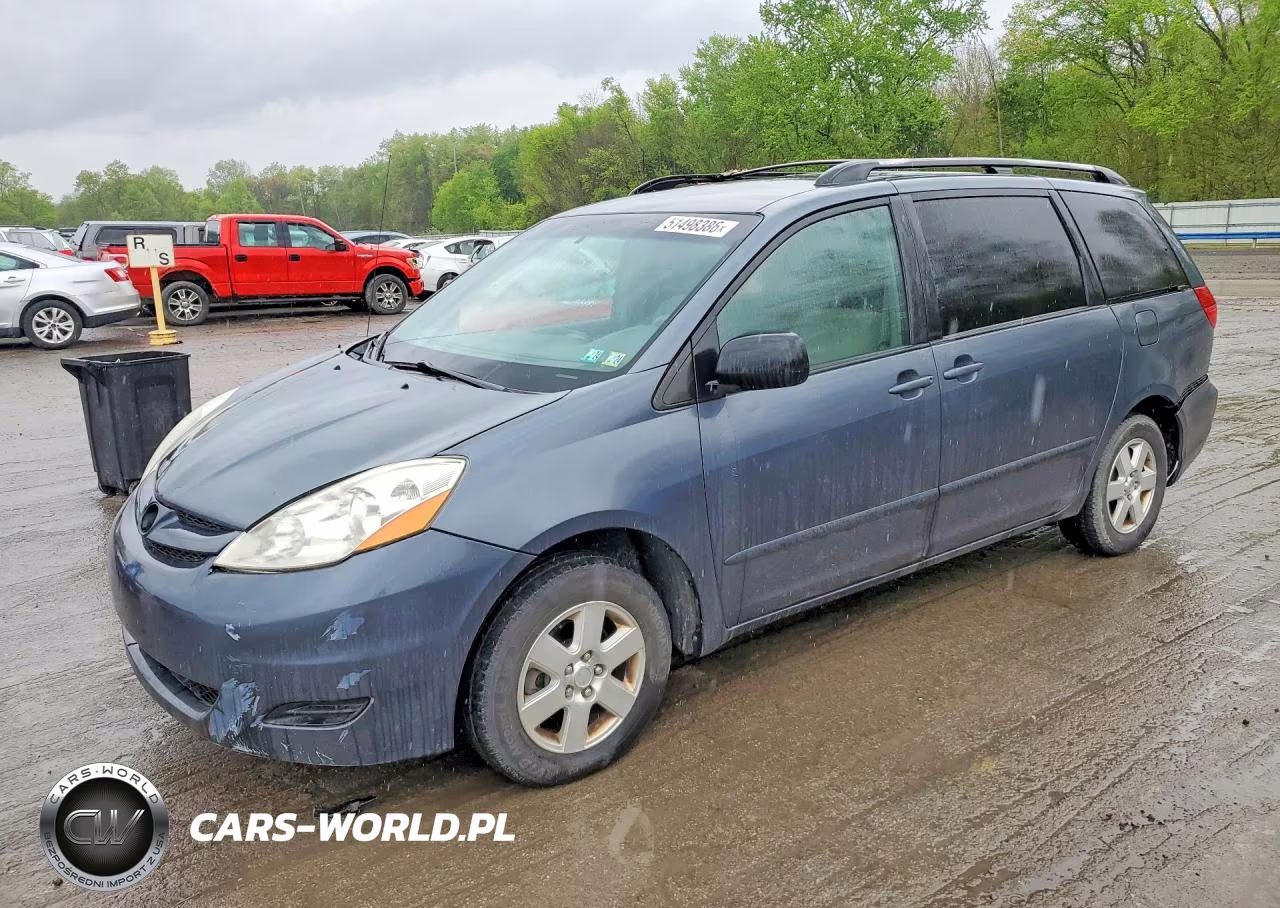 2009 Toyota Sienna Le 7-Passenger