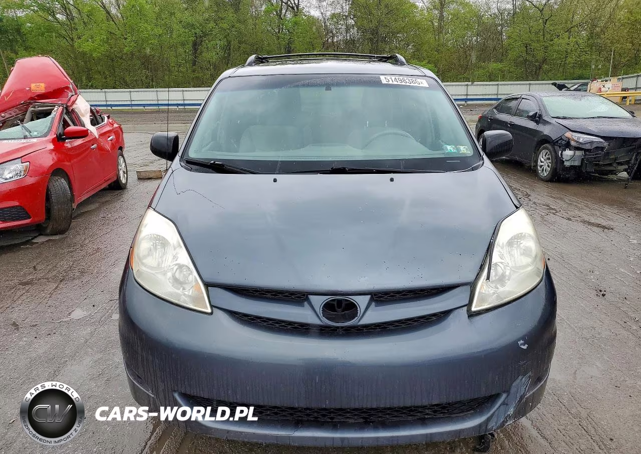 2009 Toyota Sienna Le 7-Passenger VIN:5TDZK23C19S269718 - 5