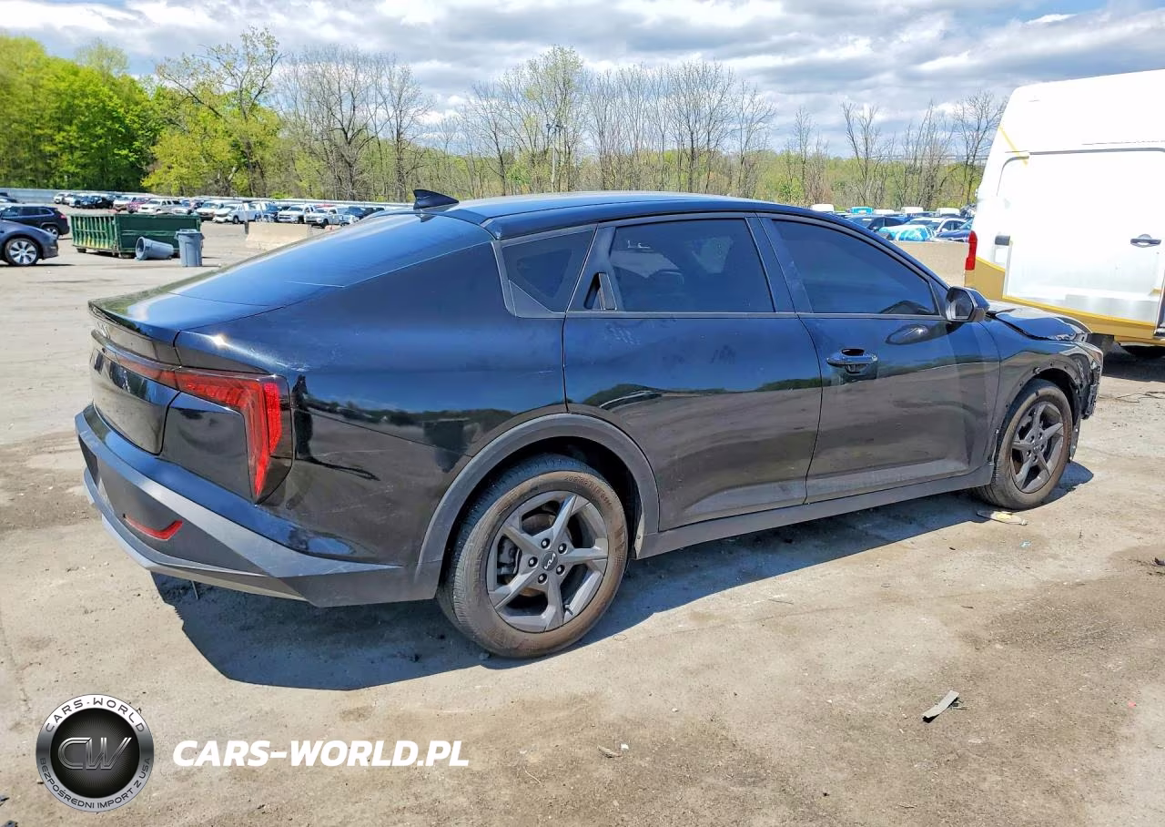 2025 Kia K4 Lxs VIN:3KPFT4DE9SE028968 - 3