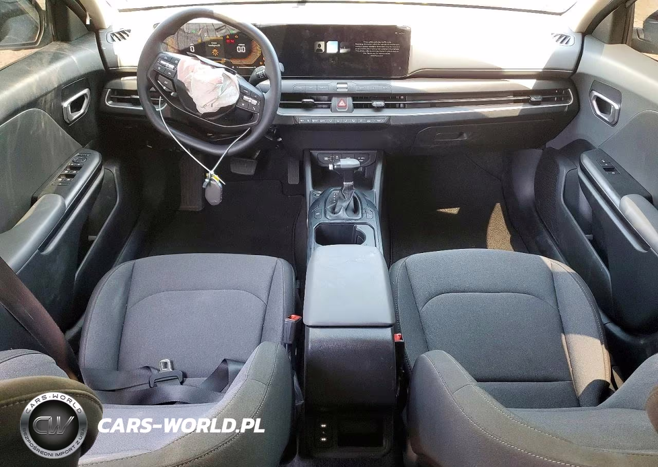 2025 Kia K4 Lxs VIN:3KPFT4DE9SE028968 - 8
