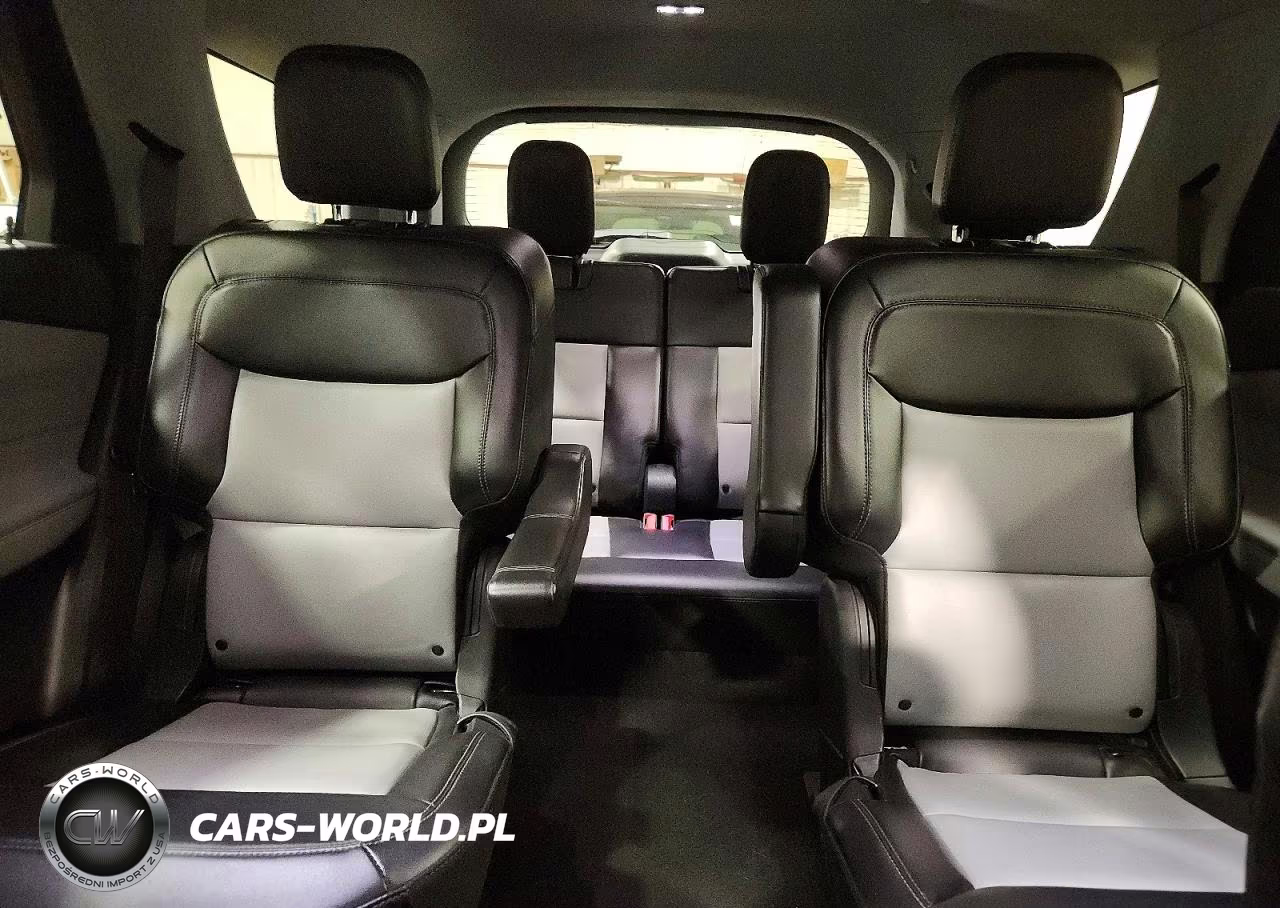 2022 Ford Explorer Xlt VIN:1FMSK8DH7NGA91313 - 10