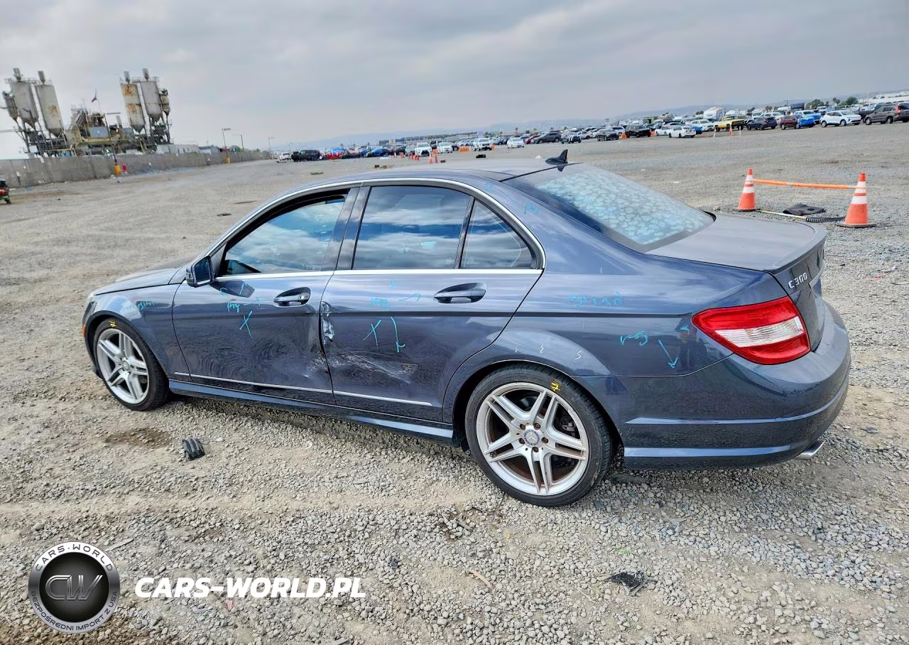 2011 Mercedes-Benz C 300 VIN:WDDGF5EBXBR174151 - 2