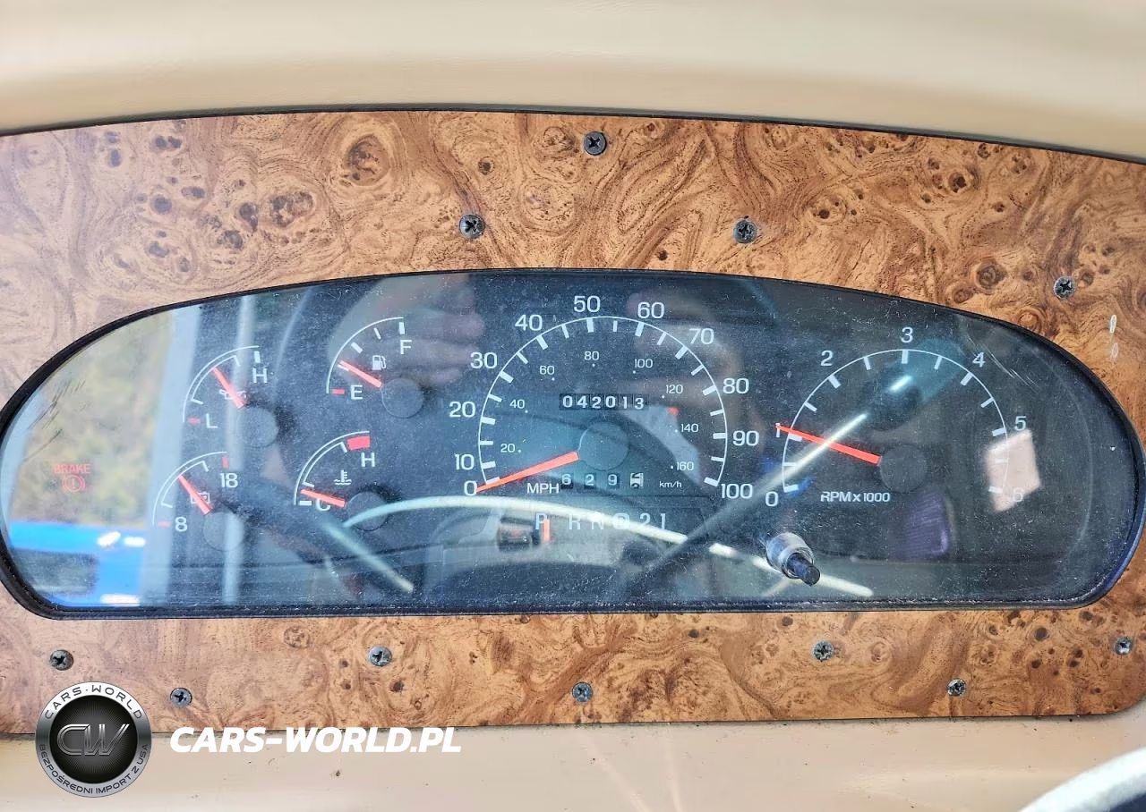2000 Ford F550 Super Duty Stripped Chassis VIN:1FCNF53S9Y0A02419 - 8