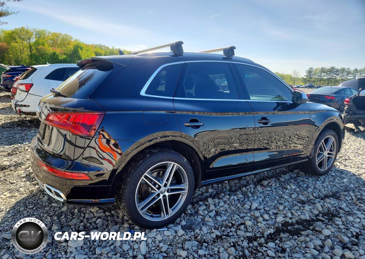 2018 Audi Sq5 Premium Plus VIN:WA1A4AFY5J2247087 - 3