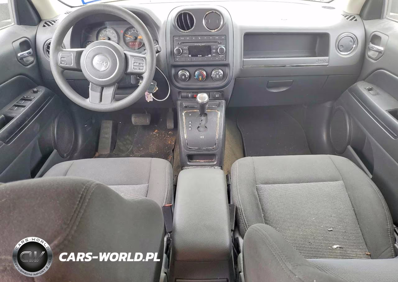 2016 Jeep Cher Lared VIN:1C4NJPBB3GD763577 - 8